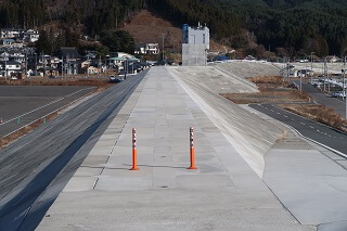 大沢防潮堤