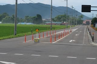 ラバーポール 昼間