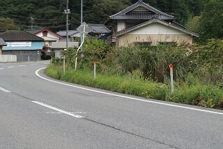 差込式木製デリネーター 中沢公民館付近